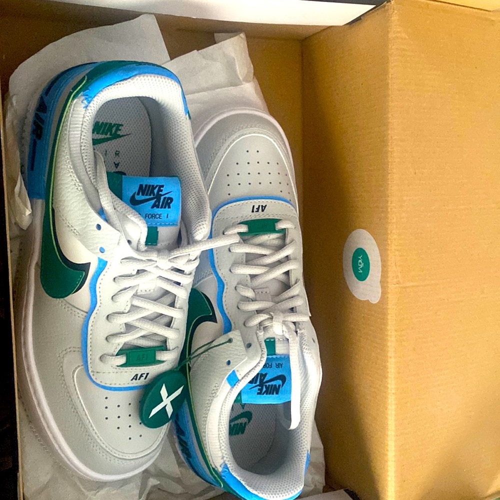 Nike Air Force 1 Low Shadow Malachite. Size 8.5 (W) US